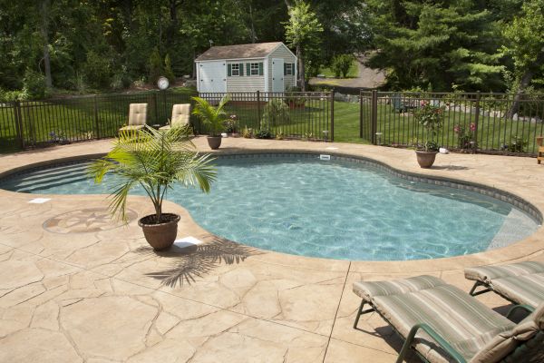 Concrete Pool Deck Repair in Waterloo