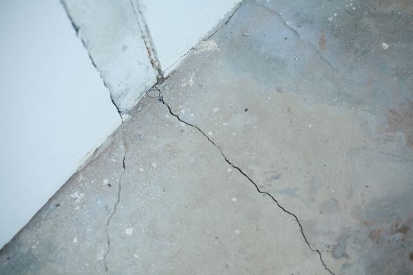 Cost of Garage Crack Repair in Waterloo